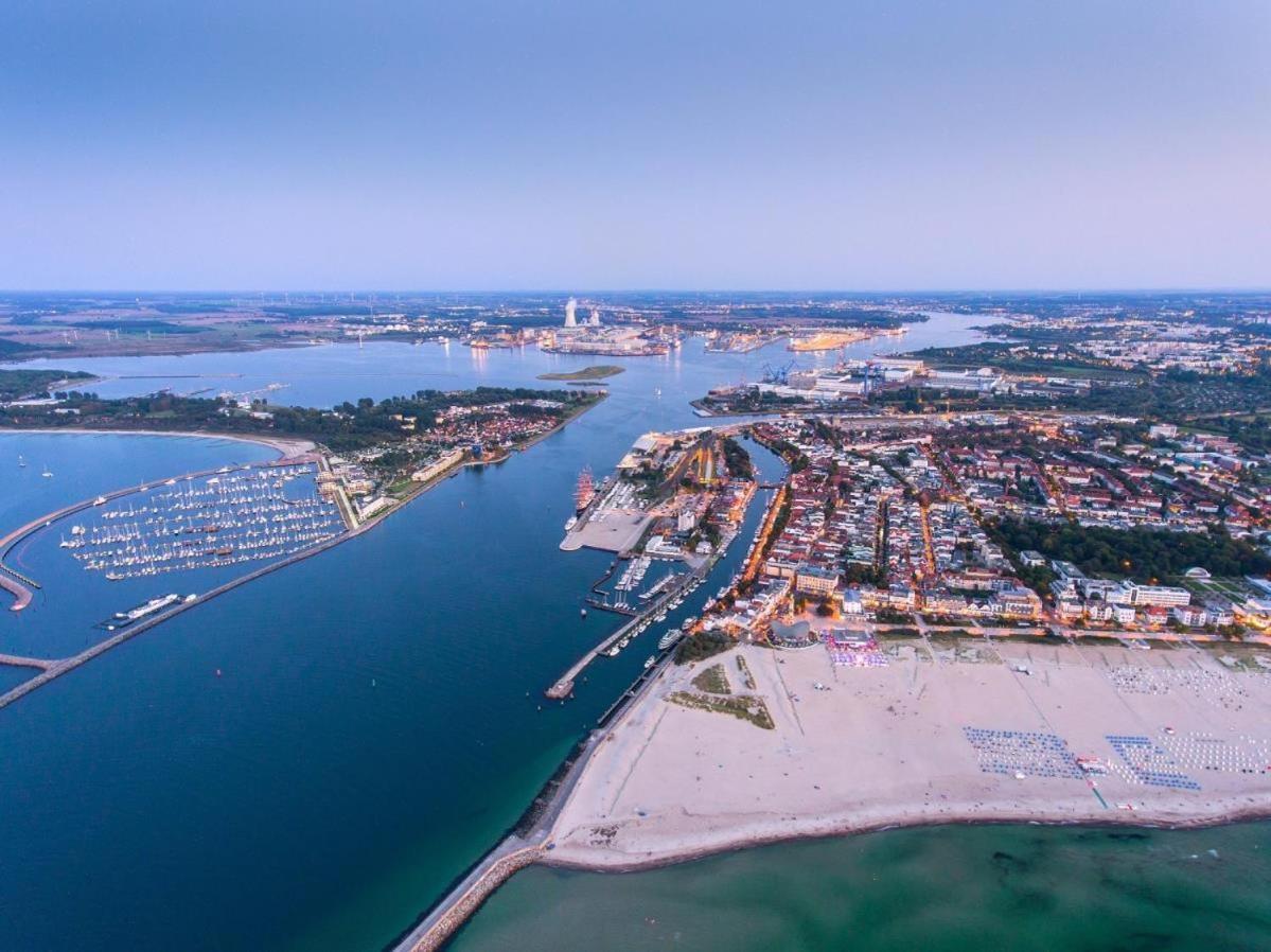 Apartamento Vormann Jantzen, Direkt Am Leuchtturm Rostock Exterior foto