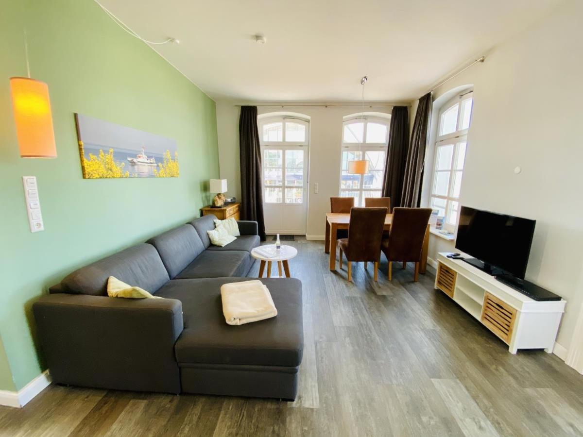 Apartamento Vormann Jantzen, Direkt Am Leuchtturm Rostock Exterior foto